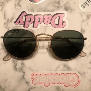 Metal framed round Ray Bans
